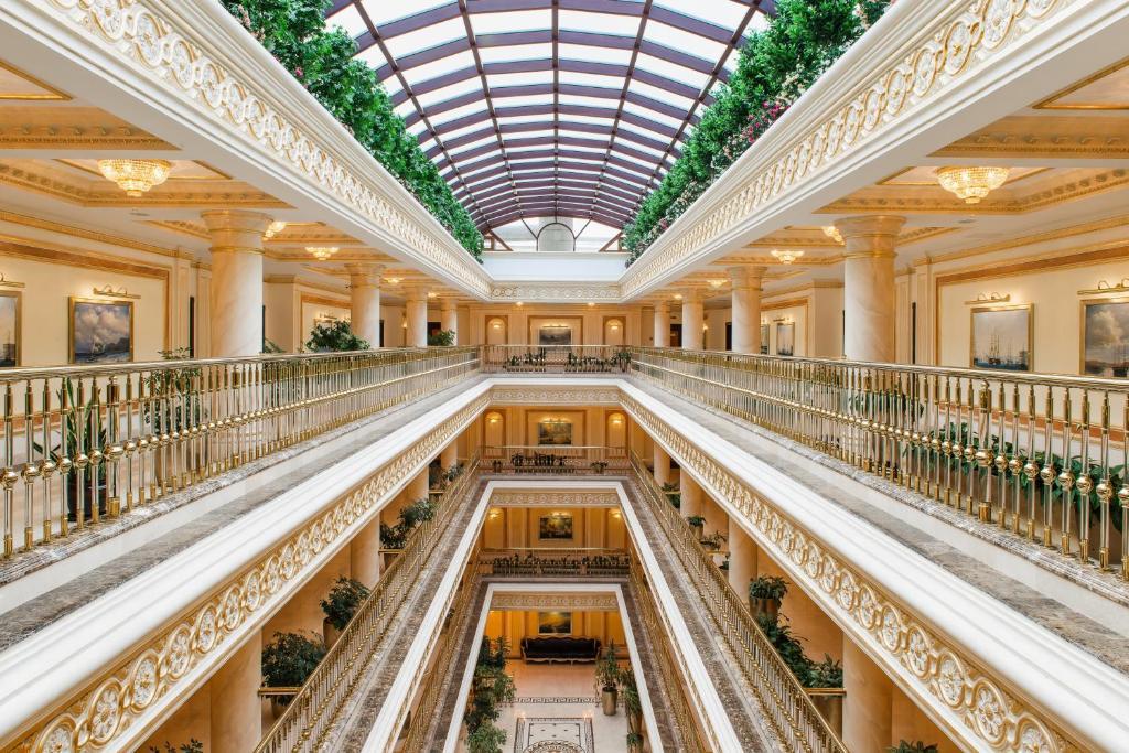 Royal Tulip Almaty Hotel Exterior foto