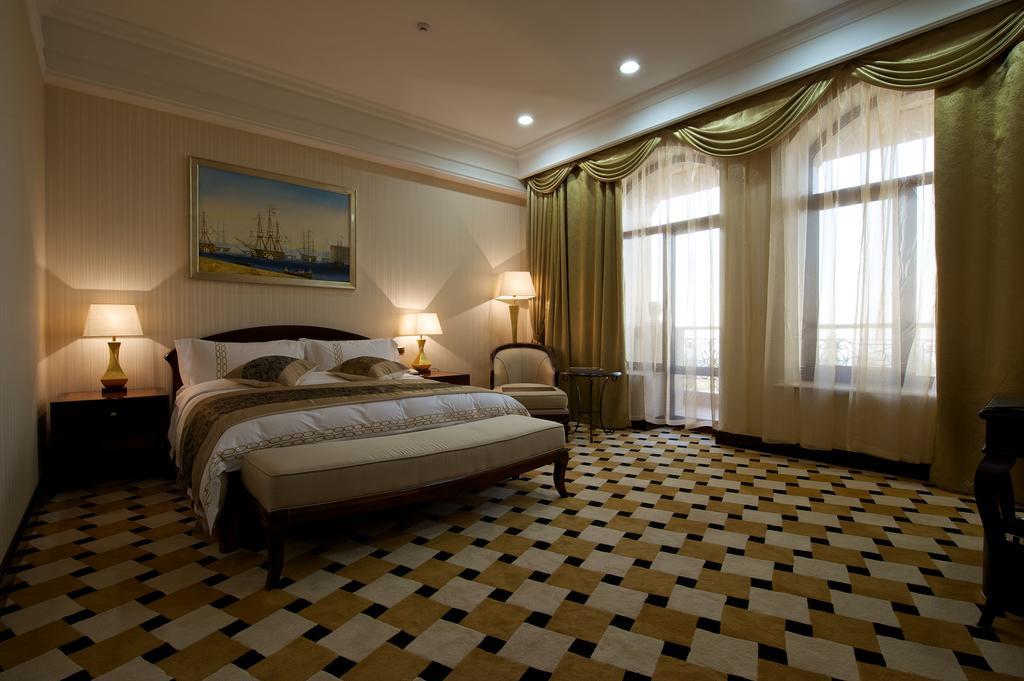 Royal Tulip Almaty Hotel Exterior foto